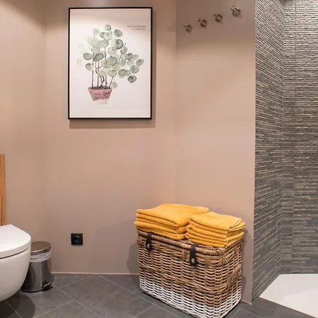 Turistics Cardona, Magi Apartment Cardona